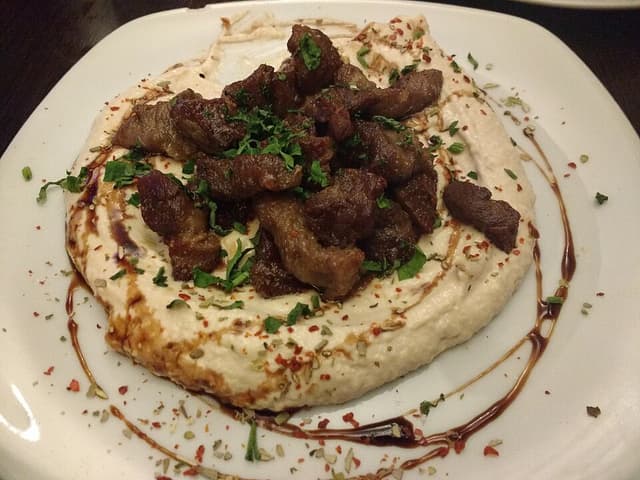 Israel Food Guide: 26+ Dishes Locals Love [With Photos] | Travel Food Guide