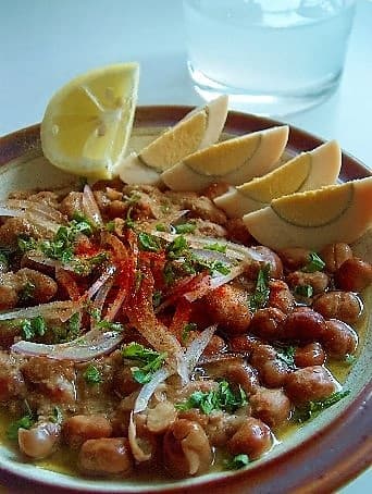 Ful Medames (فول مدمس)