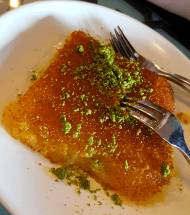 Kunafa Nabulsia (كنافة نابلسية)