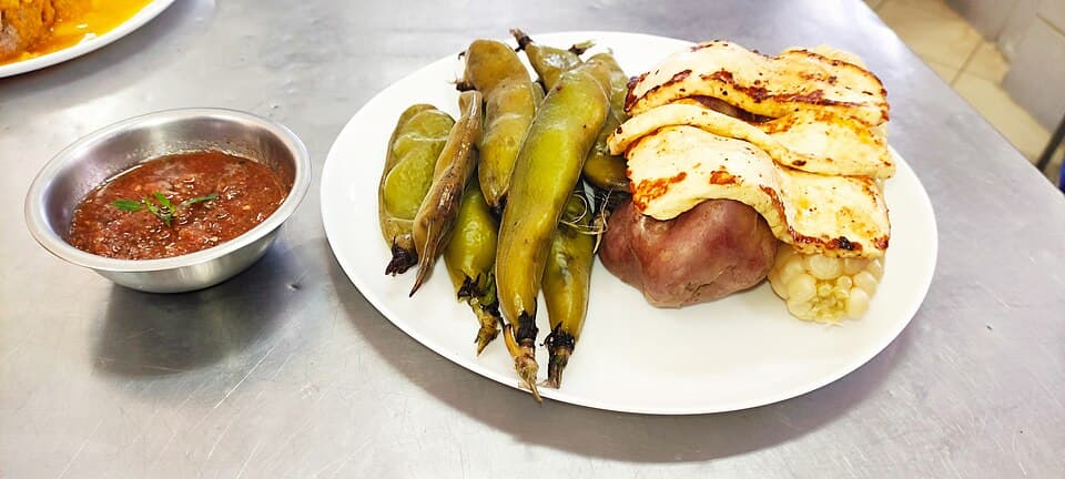 Plato Paceño (La Paz Plate)