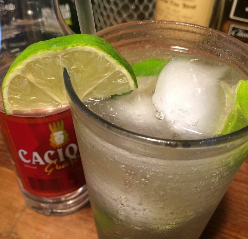 Guaro Cacique