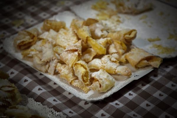 Kroštule