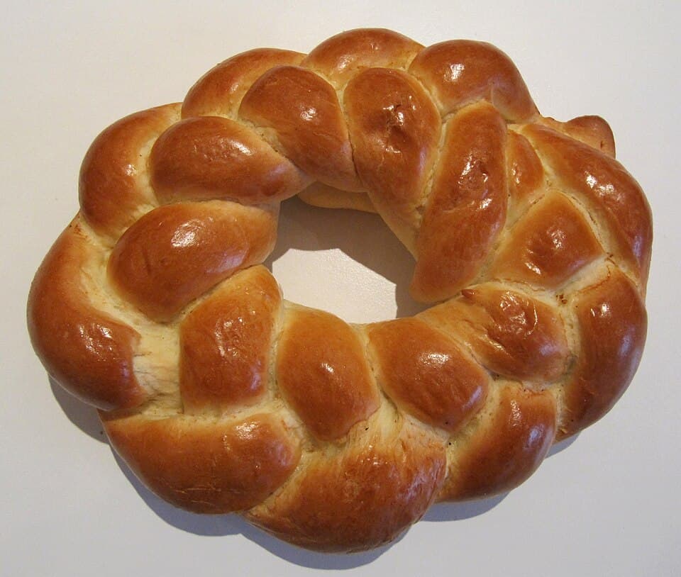 Kringel (Braided Sweet Bread)