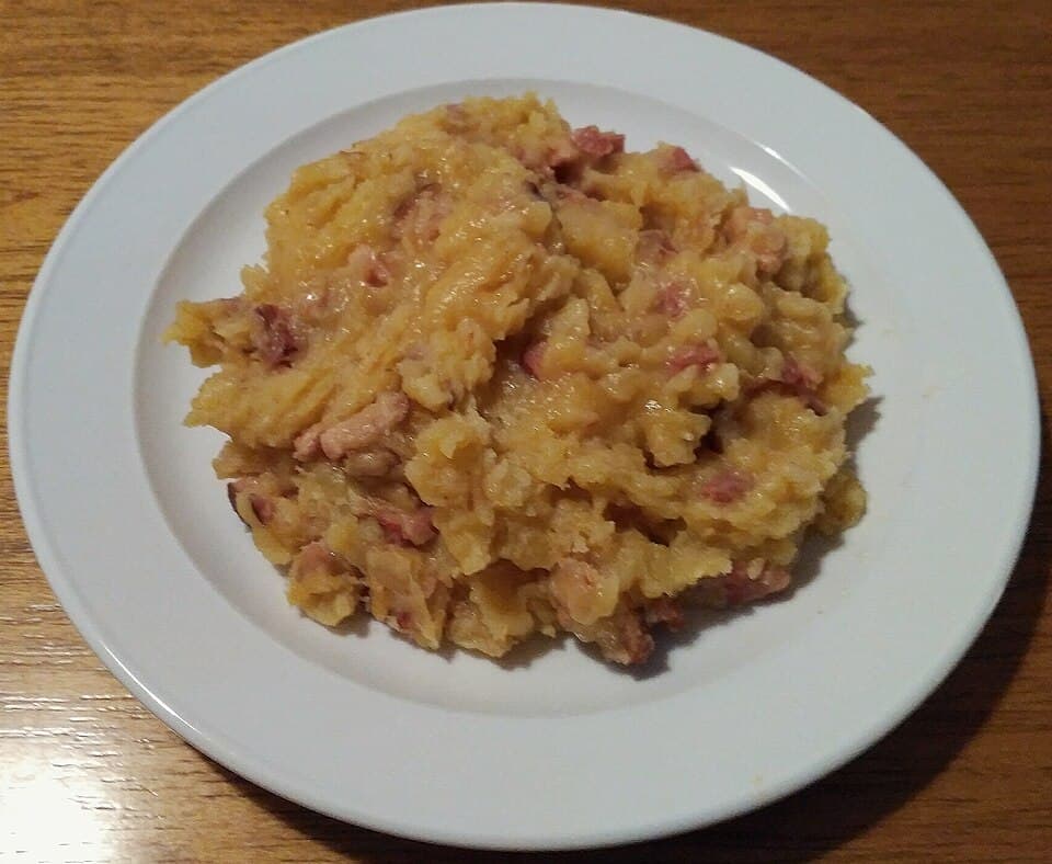 Mulgipuder (Potato and Barley Porridge)