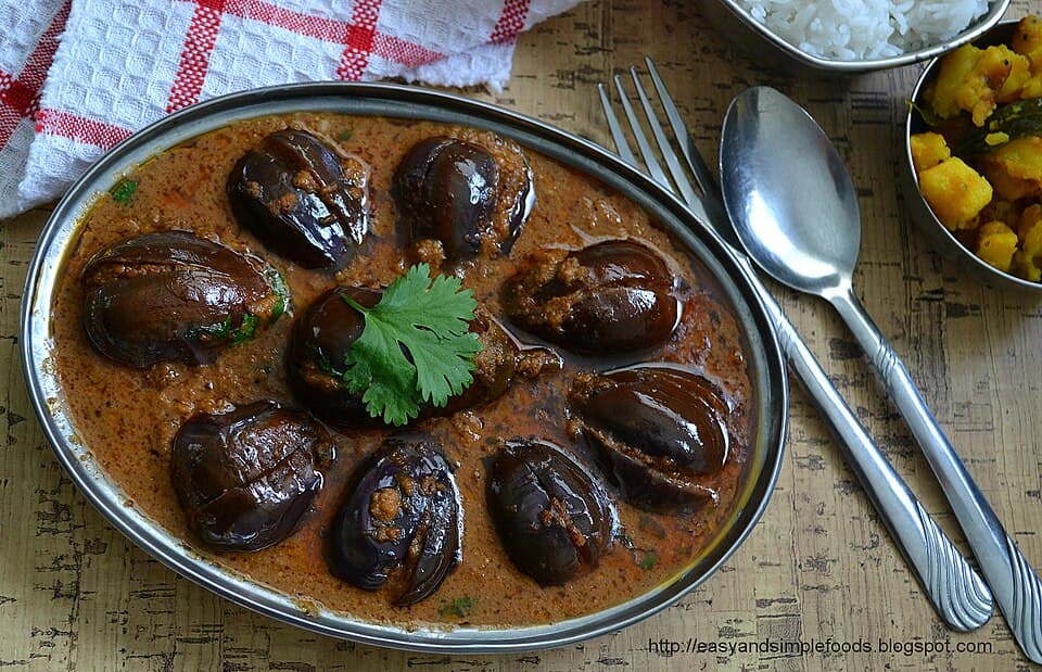 Baigan Valo (Stuffed Eggplant)