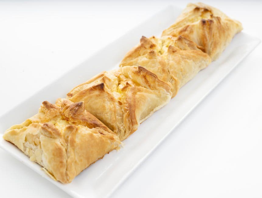 Khachapuri (ხაჭაპური)