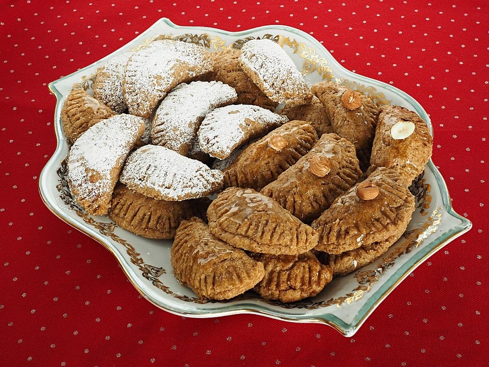 Ghuraiba (غريبة)