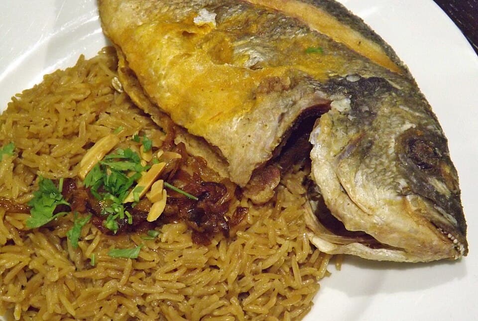 Mutabbaq (مطبق)