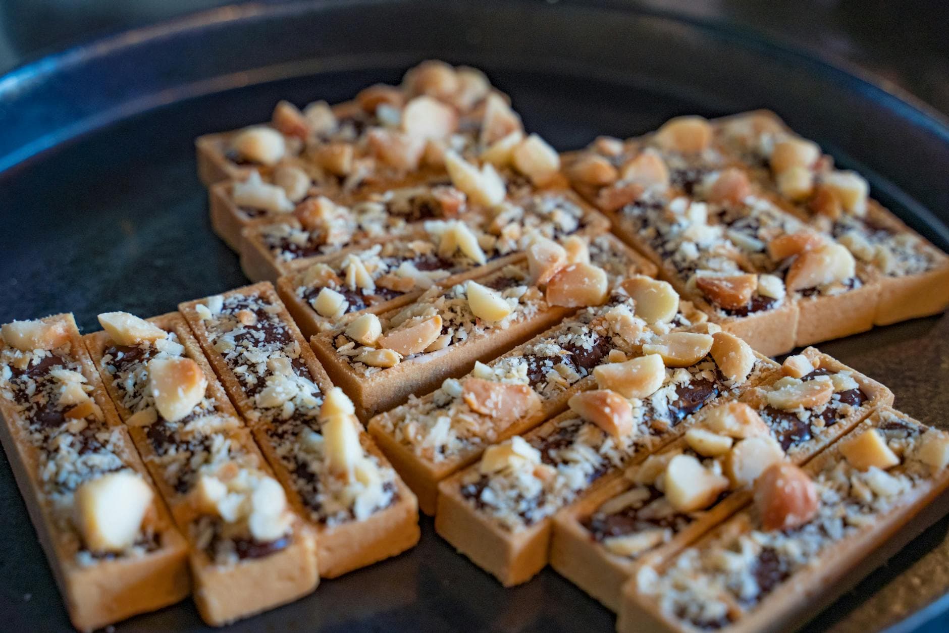 Menakely/Peanut Brittle