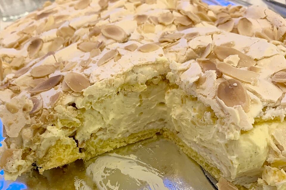 Kvæfjordkake (World's Best Cake)