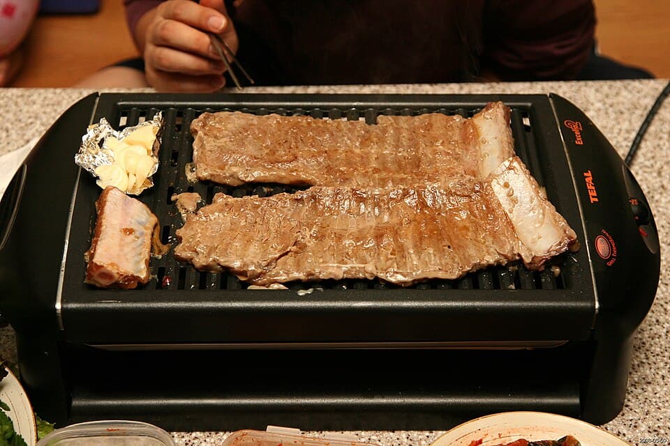 갈비 (Galbi) - Korean Short Ribs