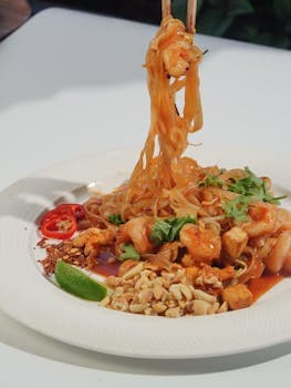 Pad Thai (ผัดไทย)