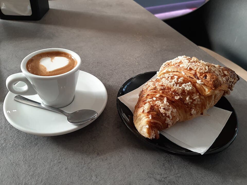 Cornetto e Cappuccino